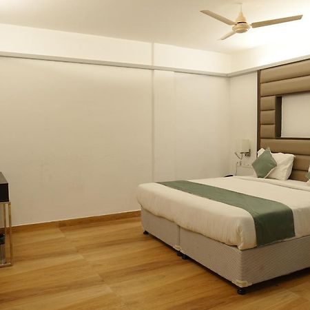 Hotel Konark Khammam Ngoại thất bức ảnh