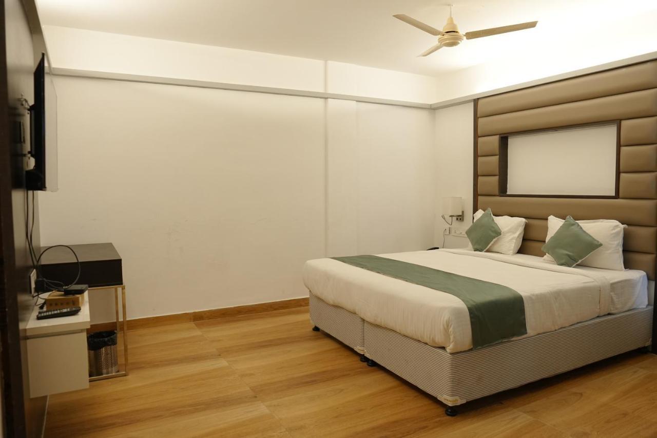 Hotel Konark Khammam Ngoại thất bức ảnh
